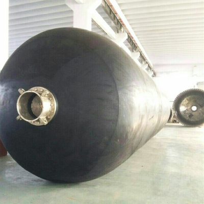 US Navy Submarine Fenders 50kPa D3.3m NR Vertical Floating Hydropneumatic Fenders