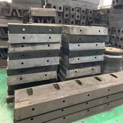 Anti Aging Natural Rubber Leg Fender UHMW-PE Pads For Port Quay