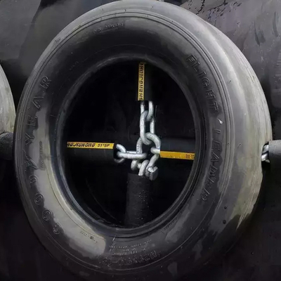 ISO17357 Yokohama Marine Fenders With Aircraft Tires For STS Operations