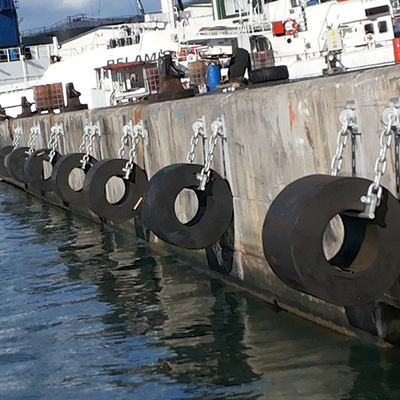 OEM Cylindrical Boat Fenders Natural Rubber SBR EPDM Material