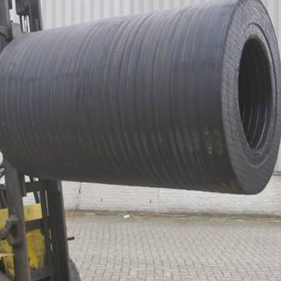 PIANC2002 Cylindrical Marine Fenders Dock Rubber Bumper For Berthing