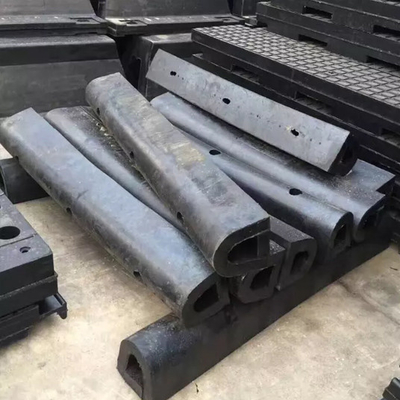 Customized Marine Boat D Type Fenders D200h High Energy Absorption Dock Berth