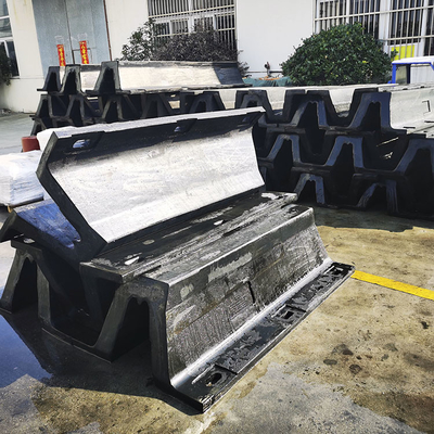 Marine Protection OEM Dock Rubber Fender V Type Arch Pianc 2002