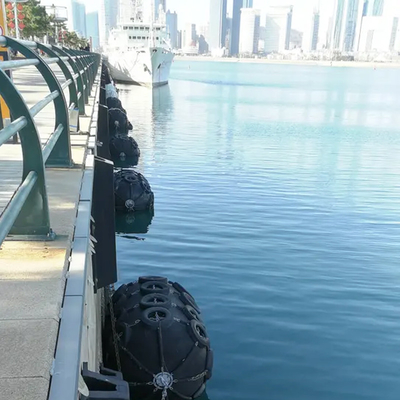 Ship To Ship Moulding Fender Pneumatic Boat Dock Floating With Aircraft Tyre