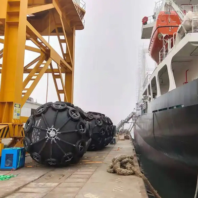 50 Kpa Boat Side Yokohama Rubber Fender For Ship And Dock
