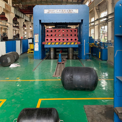 High Tensile Black Rubber Pneumatic Rubber Fender Yokohama 4.5*12.0m For Large Vessels