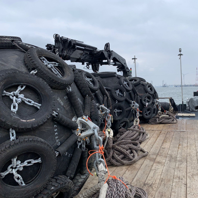 High Compression Floating Pneumatic Rubber Fenders High Tensile Weather Resistance