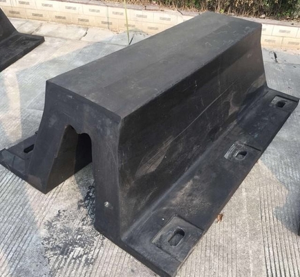 Lightweight Arch Fender Durable Natural Rubber Black Color For Marine Vessels