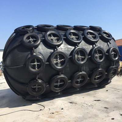 Marine Vessel Ship 50kPa Pneumatic Rubber Fender With Tires And Chains Protect Dock Ship