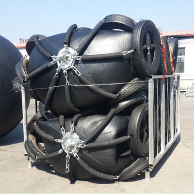 High Energy Absorption Yokohama Fender For Ship To Ship Transfers Offshore Drilling