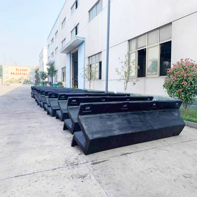 Heavy Duty V / D 1000mm Dock Mounted Fenders For Superyacht