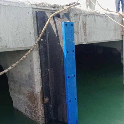 High Energy Absorption 1000mm V Type Fender For Ships And Boats
