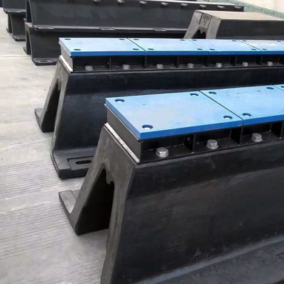 300% Elongation V Type Fender High Hardness 200mm Height