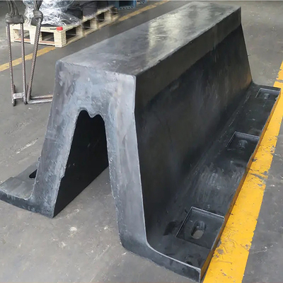 Extruded Rubber Dock Fenders Bumper V Shaped 8 Mpa Tensile Strength