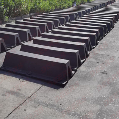 1000mm Length V Type Fender Superior Docking Protection And Vessel Stability