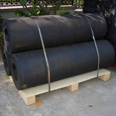 Port Authorities Cylindrical Fenders Enhance Marine Safety And Protection