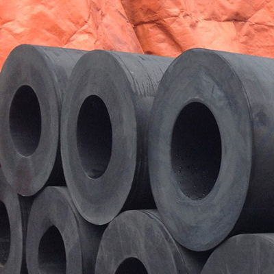 High Strength Cylindrical Marine Fenders For Efficient Docking Operations