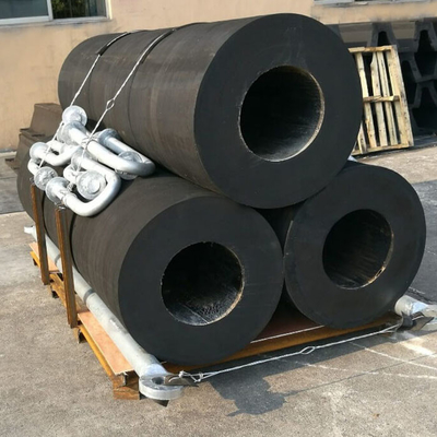 High Strength Cylindrical Marine Fenders For Efficient Docking Operations