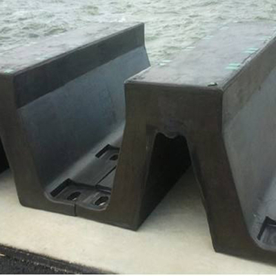 Hongruntong Powerful Arch Rubber Fender For Protecting Ships Of All Sizes
