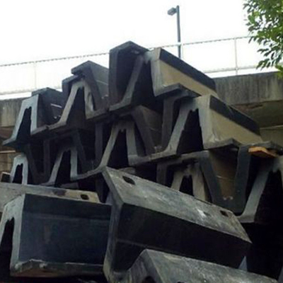 Hongruntong Powerful Arch Rubber Fender For Protecting Ships Of All Sizes