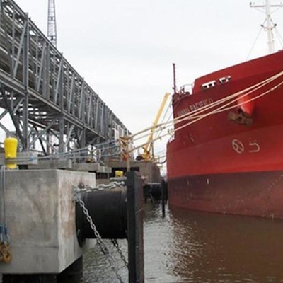 Marine Safety Natural OEM Cylindrical Rubber Fender Dock For Vessel Protection