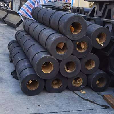 Tugboat Tire Fenders Cylindrical Fenders Tugboat Bumpers For Docking And Mooring