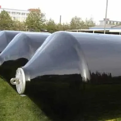 2x4m Floating Foam Fender With Chain Net 70kg/M³ Density 19mm Polyurea Thickness