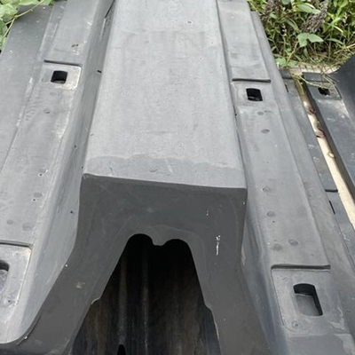 Customized V Fender Type For Marine RoRo And Roll On Roll Off Terminals