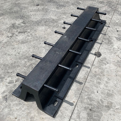 Customized V Fender Type For Marine RoRo And Roll On Roll Off Terminals