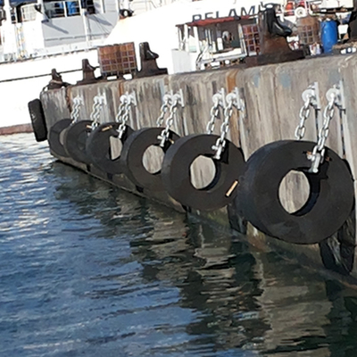 Cylindrical Marine Fenders Marine Protective Gear Affordable Fenders For Dock Operation