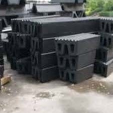 Low Maintenance Tug Boat Fenders Dock Fenders Custom Fenders Corrosion Resistant
