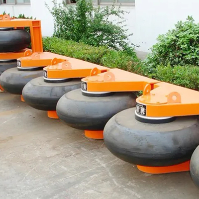 Roller Fenders Black Wheel Fenders For Vessel And Ship Protection