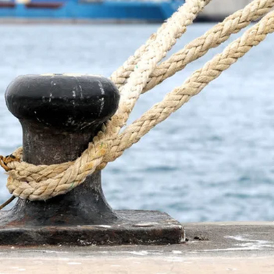 Wind Resistance Mooring Bollards Corrosion Resistance Pier Post for Cargo Ship Terminals