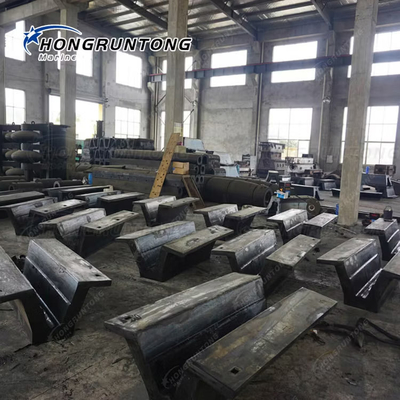 CCS Marine Natural Rubber Arch V Type Fender For Ship To Dock