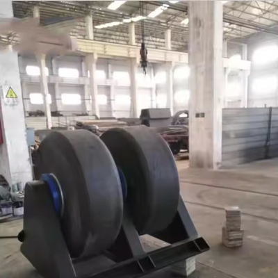 Black Roller Fender Low Maintenance Requirements High Load Capacity