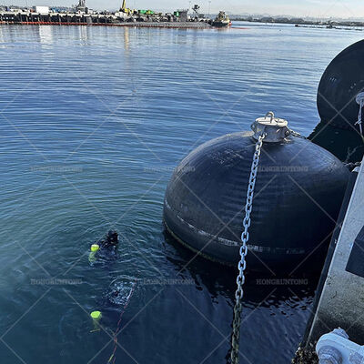 Submarine Fenders Marine Fenders Custom Size Available Top Level Natural Rubber ISO17357:2014 Standard